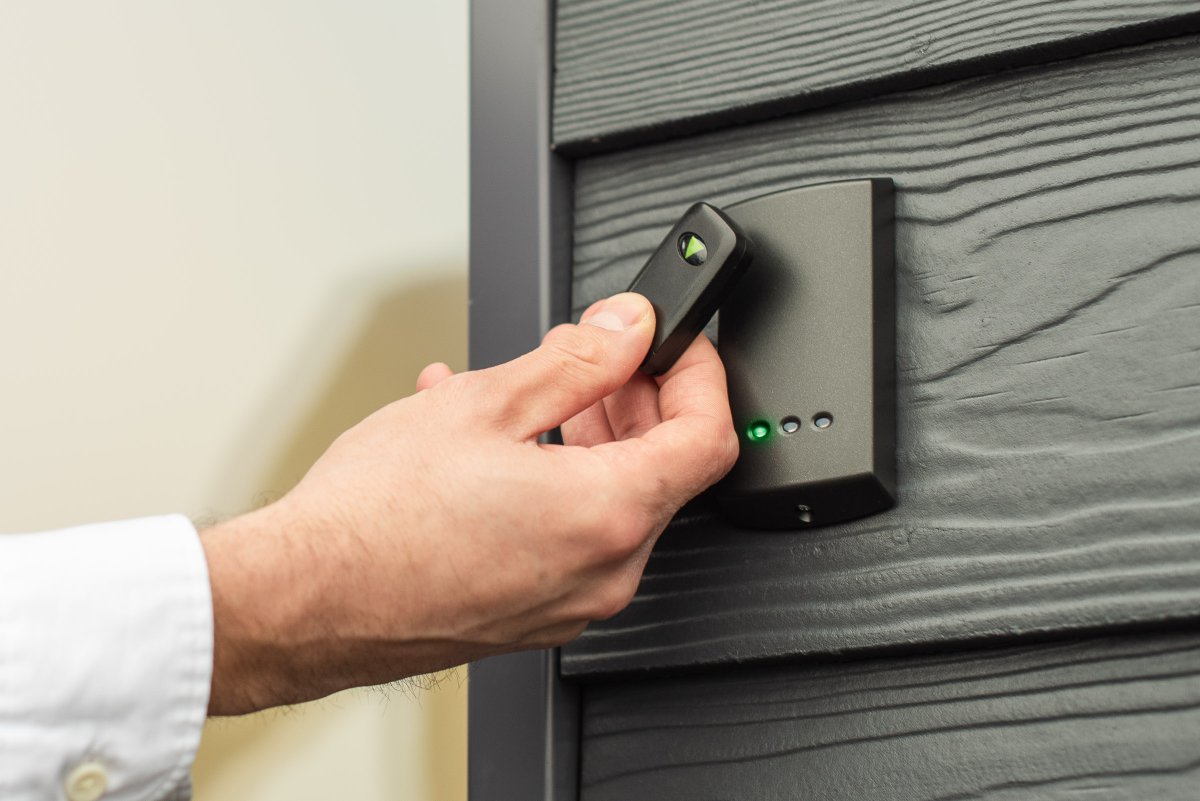 Paxton Switch2